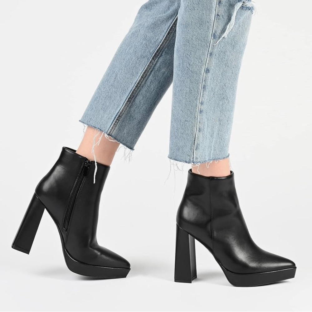 Journee Collection Black Platform Pointed Toe Boot Block Heel Sz 12 - Like NWB